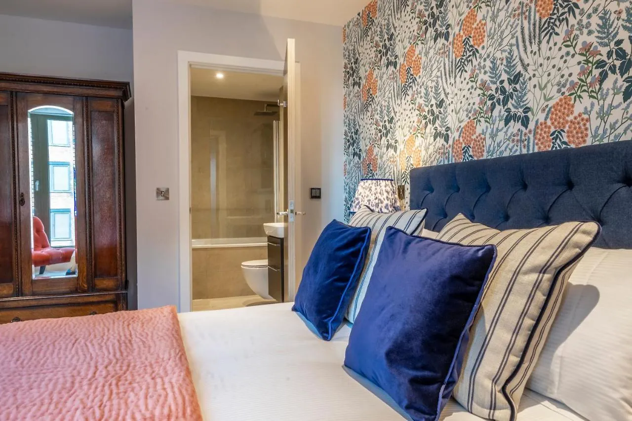 Out Of Office @ Ryedale House Apartamento York