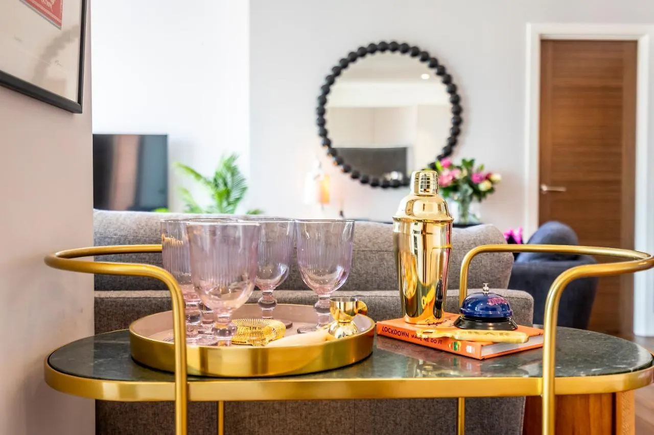 Out Of Office @ Ryedale House Apartamento York
